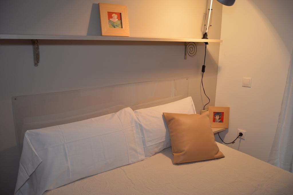 Tarragona Suites Mediona Ngoại thất bức ảnh