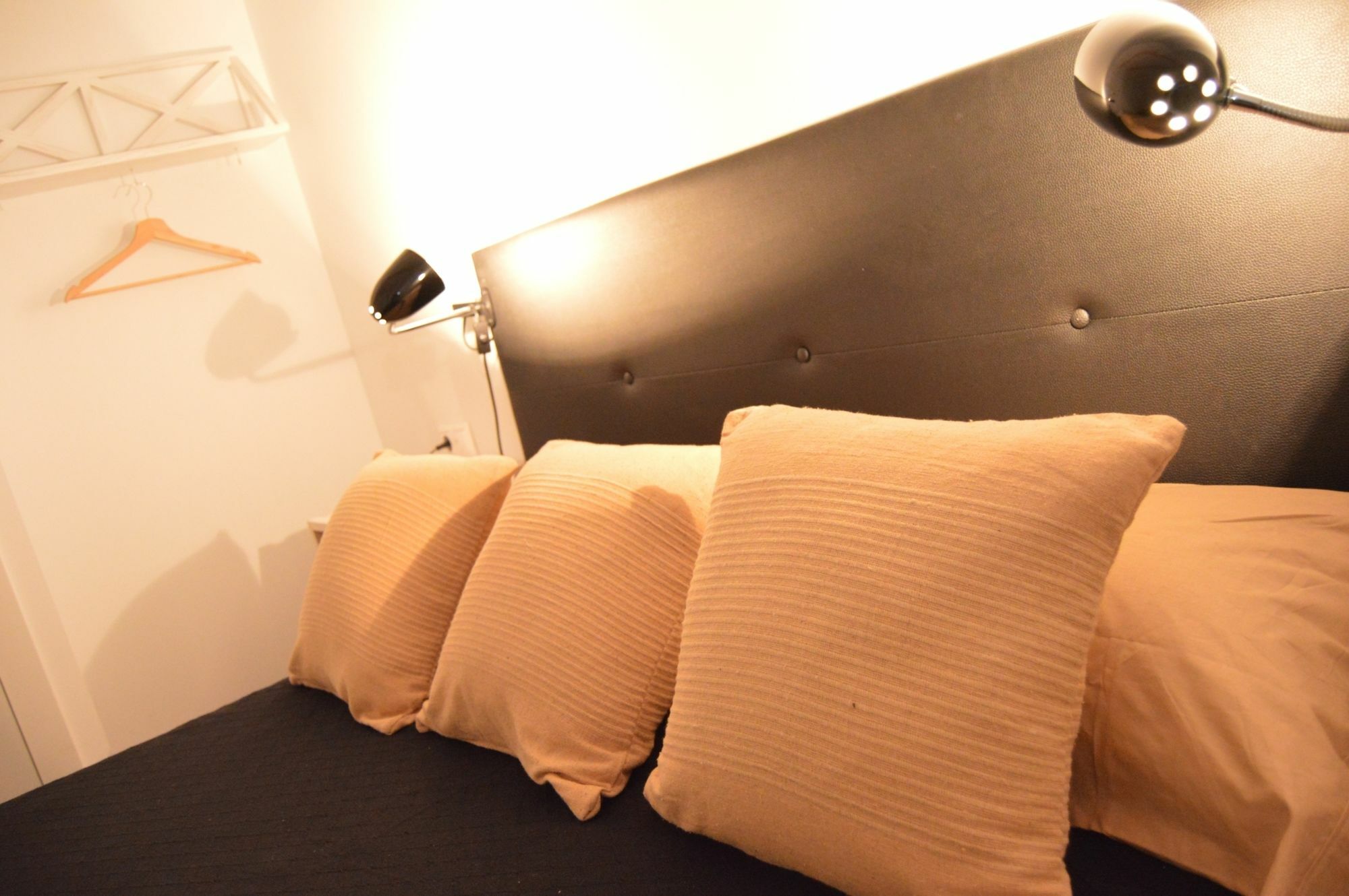 Tarragona Suites Mediona Ngoại thất bức ảnh