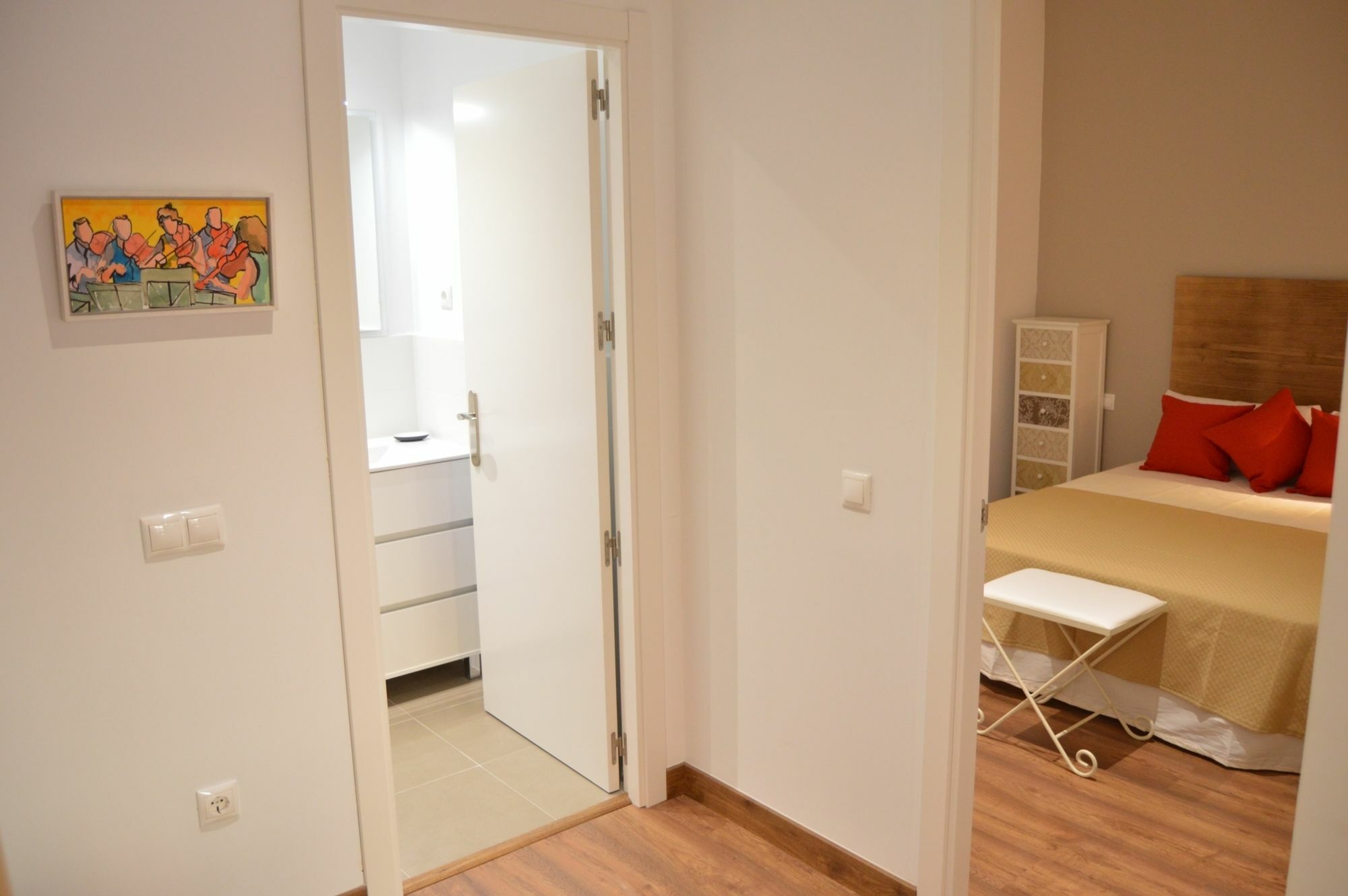 Tarragona Suites Mediona Ngoại thất bức ảnh